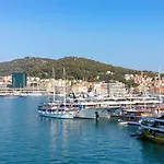 Apartamento In Near With Balcony, Air Conditioning, Wifi 5141-1 Split