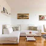 Apartamento In Near With Balcony, Air Conditioning, Wifi 5141-1 *
