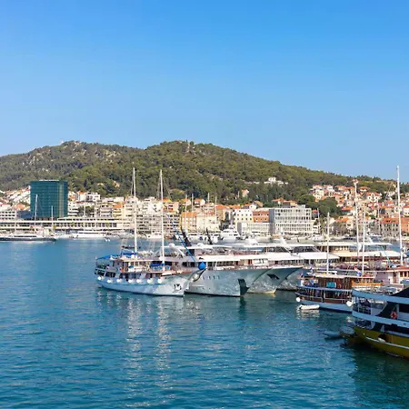 Apartment In With Sea View, Balcony, Air Conditioning, Wifi 5141-1 Split