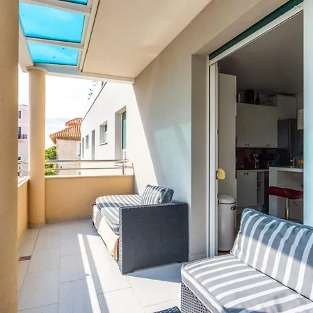Διαμέρισμα In Near With Balcony, Air Conditioning, Wifi 5141-1 *