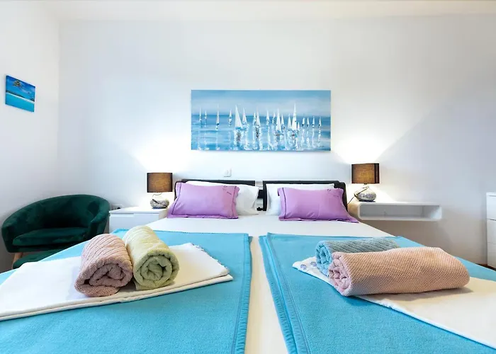 In Near With Balcony, Air Conditioning, Wifi 5141-1 Apartment *