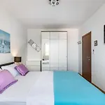 Apartman In Near With Balcony, Air Conditioning, Wifi 5141-1 Split